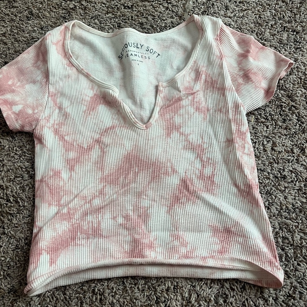 Aeropostale cropped tie dye pink and white shirt